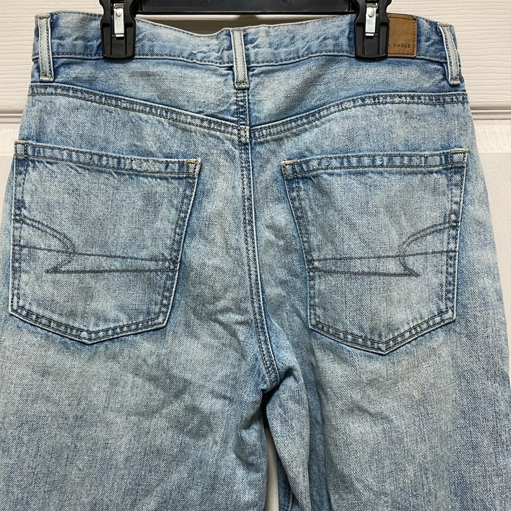 American Eagle | 90’s Boyfriend | High-Waisted | Worn Wash | Denim Jean | Size 2 - Picture 7 of 16
